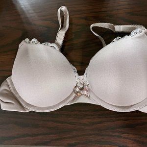 32A Pushup Bra